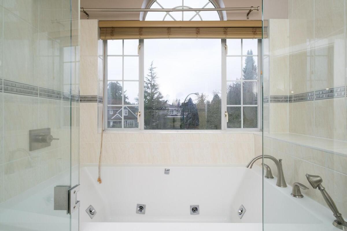 Spacious 4Br W Ensuites Mins To Downtown Yvr Ubc Vancouver Eksteriør bilde