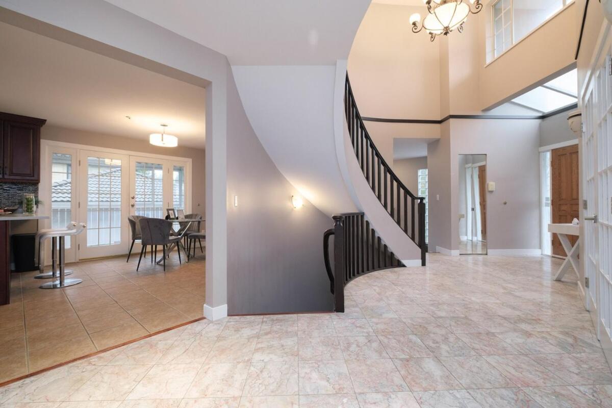 Spacious 4Br W Ensuites Mins To Downtown Yvr Ubc Vancouver Eksteriør bilde