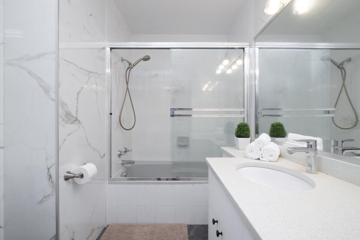 Spacious 4Br W Ensuites Mins To Downtown Yvr Ubc Vancouver Eksteriør bilde