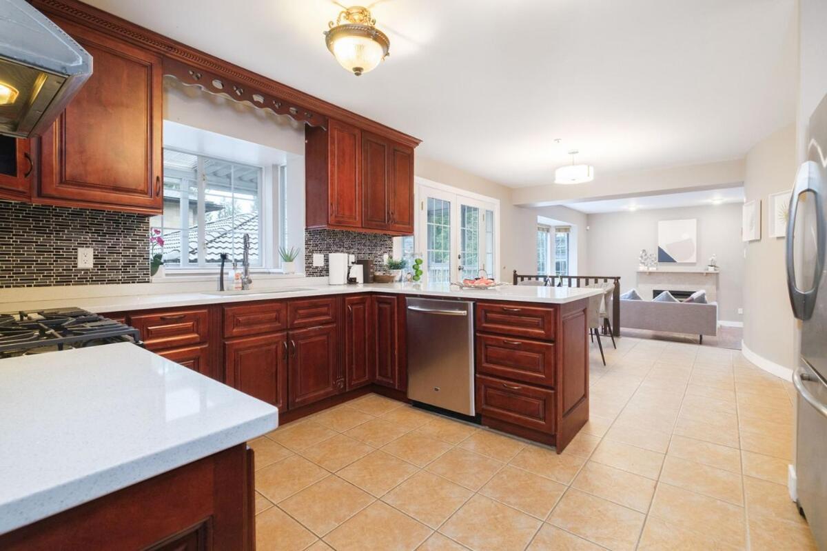 Spacious 4Br W Ensuites Mins To Downtown Yvr Ubc Vancouver Eksteriør bilde