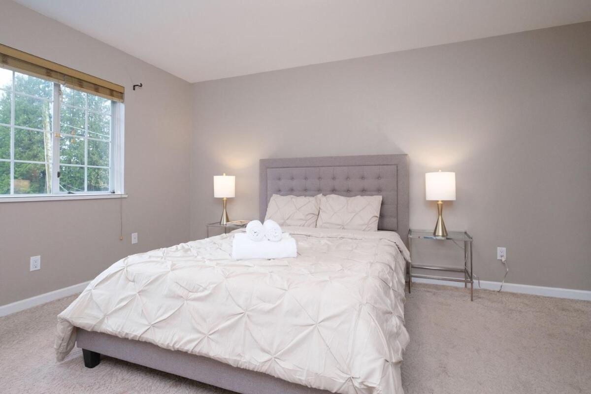 Spacious 4Br W Ensuites Mins To Downtown Yvr Ubc Vancouver Eksteriør bilde